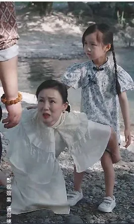 拥抱春天的你海报