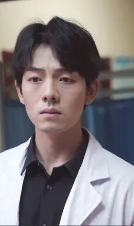 都市小狂医海报