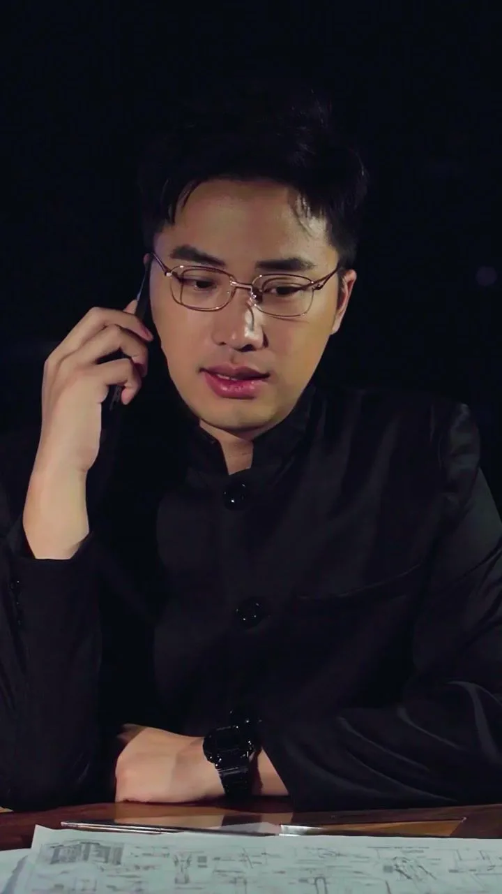 被明星侮辱，我的国士身份曝光了海报